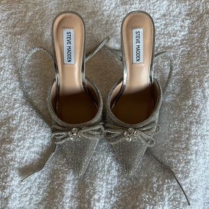Steve Madden viable-r rhinestone heels